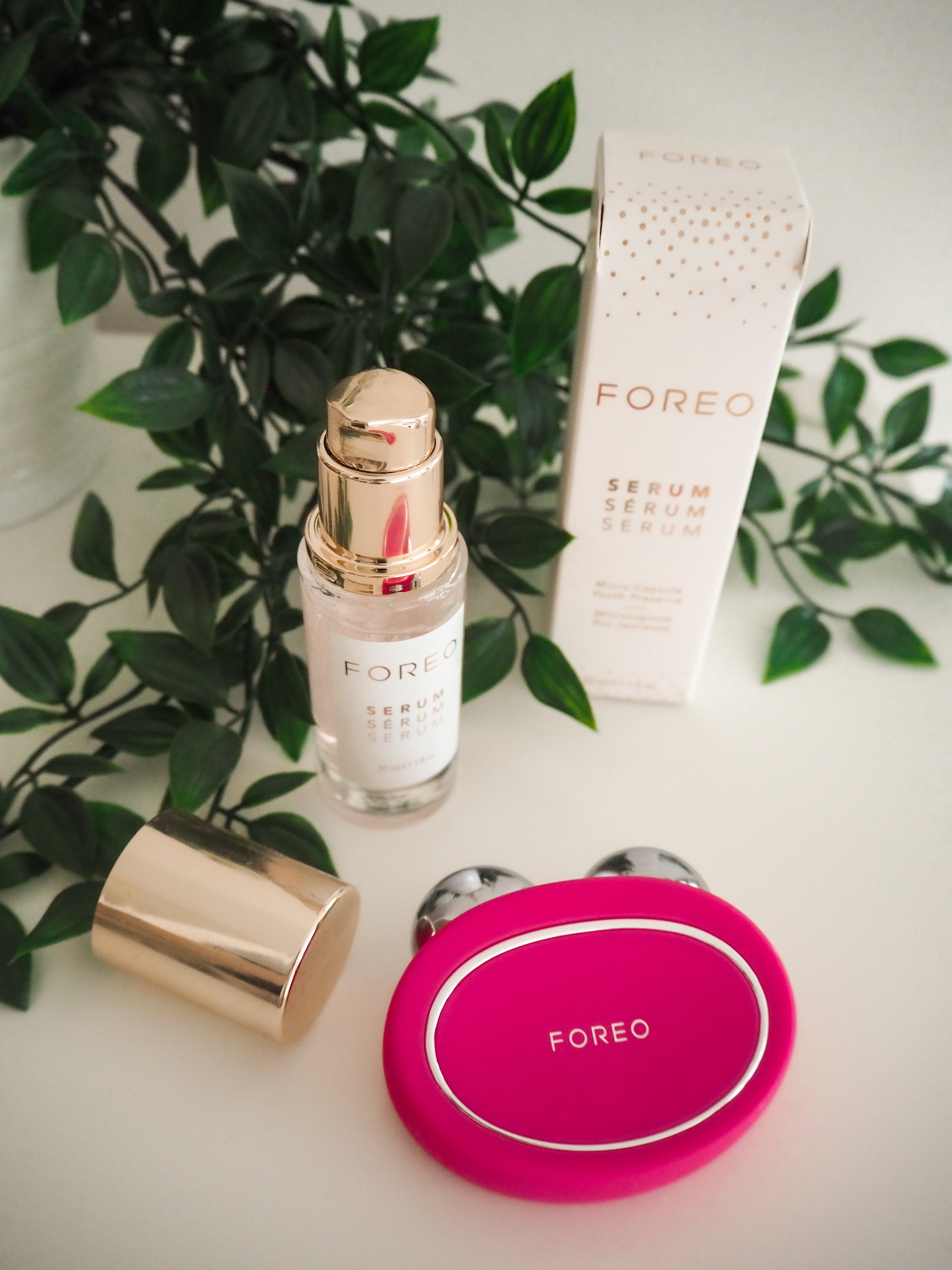 FOREO BEAR MICROCURRENT DEVICE REVIEW - The Classy Cloud